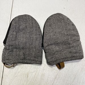CUISINART MINI Grey Silicone OVEN MITTS Pair Mittens Non Slip Grip